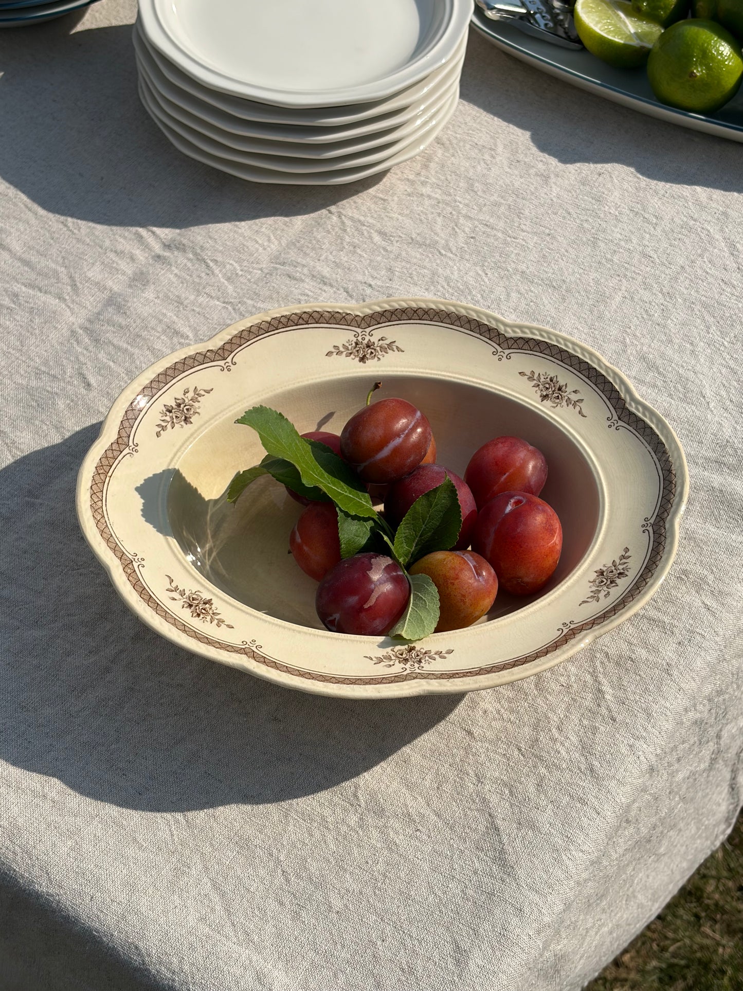 Ovalt fad